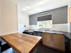 Kitchen- click for photo gallery